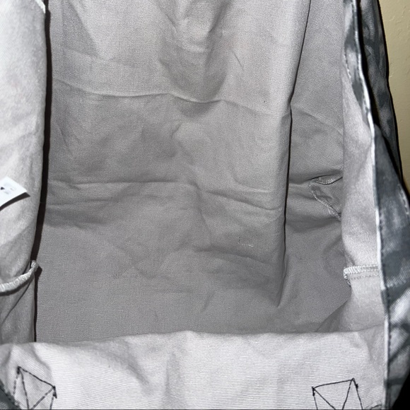 NWT Alo Yoga Iconic Shopper Tote  Bag Gray Tiedye - Picture 6 of 6